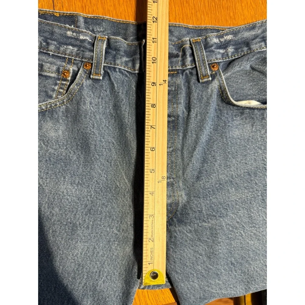 Levi's 501 Jeans Size‎ 34x32 (actual 31x28) Blue Jeans- Button Fly
